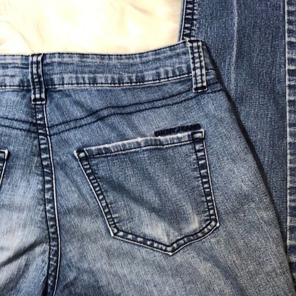 DKNY Skinny Stretch Jeans 8 - Picture 13 of 16